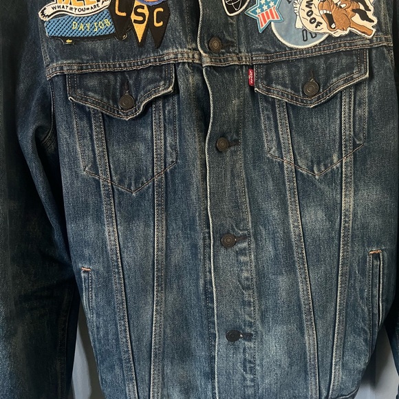 Levi’s Patchwork Denim Jacket - Picture 10 of 11